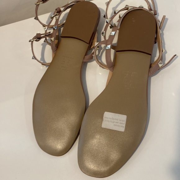 New studded sandal size 11 - Picture 4 of 4